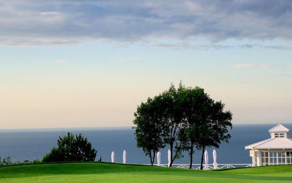 Lighthouse Golf Resort & Spa Apartments Baltsjik Eksteriør bilde